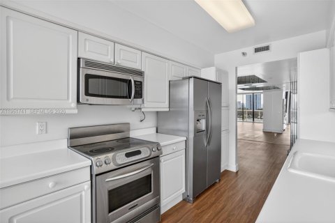 Copropriété à vendre à Aventura, Floride: 2 chambres, 132.85 m2 № 2009881 - photo 29