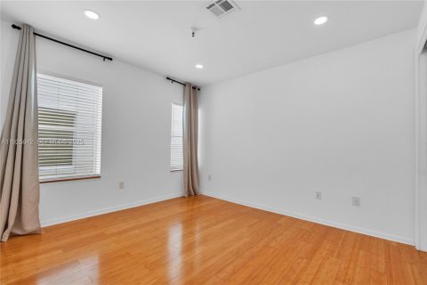 Купить кондоминиум в Майами-Бич, Флорида 2 спальни, 86.49м2, № 1984425 - фото 19