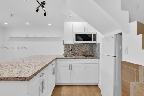 Купить кондоминиум в Майами-Бич, Флорида 2 спальни, 86.49м2, № 1984425 - фото 5