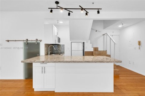 Купить кондоминиум в Майами-Бич, Флорида 2 спальни, 86.49м2, № 1984425 - фото 16