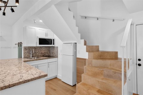 Купить кондоминиум в Майами-Бич, Флорида 2 спальни, 86.49м2, № 1984425 - фото 17