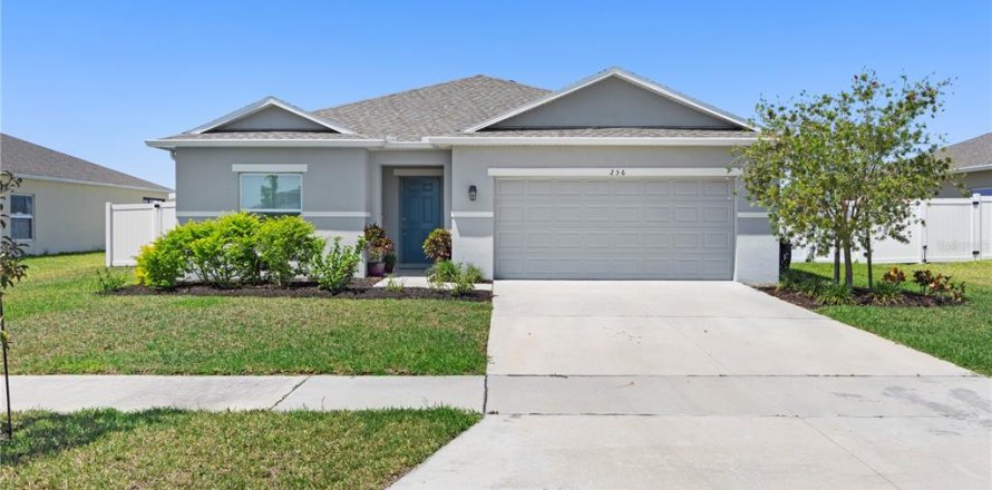 House in Kissimmee, Florida 4 bedrooms, 171.4 sq.m. № 1640843