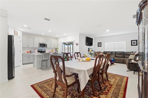 House in Kissimmee, Florida 4 bedrooms, 171.4 sq.m. № 1640843 - photo 14
