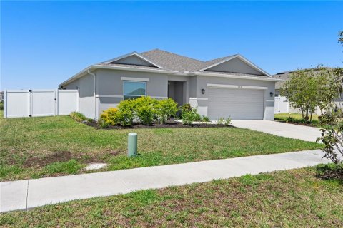House in Kissimmee, Florida 4 bedrooms, 171.4 sq.m. № 1640843 - photo 4