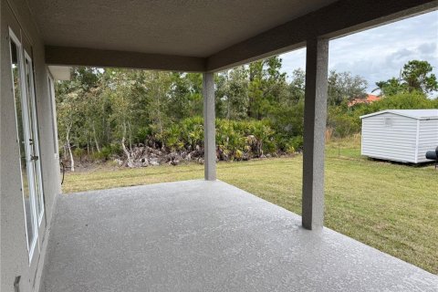 Casa en venta en Port Charlotte, Florida, 4 dormitorios, 196.67 m2 № 2107174 - foto 5