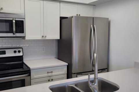 Copropriété à louer à Coral Springs, Floride: 2 chambres, 86.68 m2 № 2169313 - photo 4