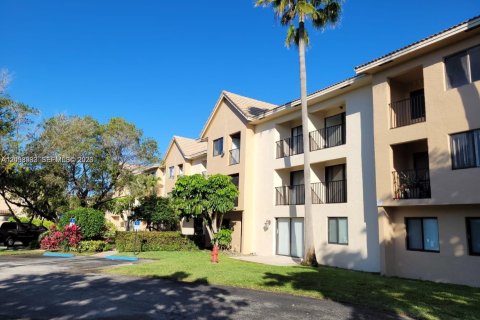Condo à Coral Springs, Floride, 2 chambres  № 2169313