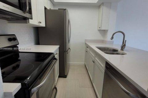 Copropriété à louer à Coral Springs, Floride: 2 chambres, 86.68 m2 № 2169313 - photo 5