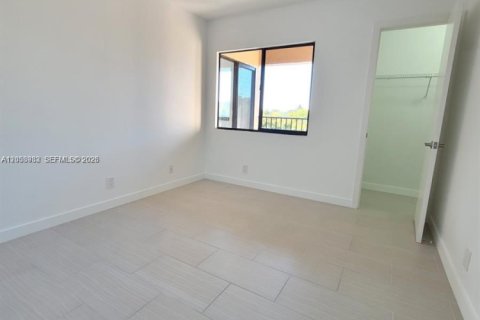 Copropriété à louer à Coral Springs, Floride: 2 chambres, 86.68 m2 № 2169313 - photo 12