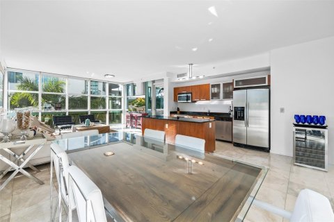 Condo in Aventura, Florida, 3 bedrooms  № 1981229 - photo 7