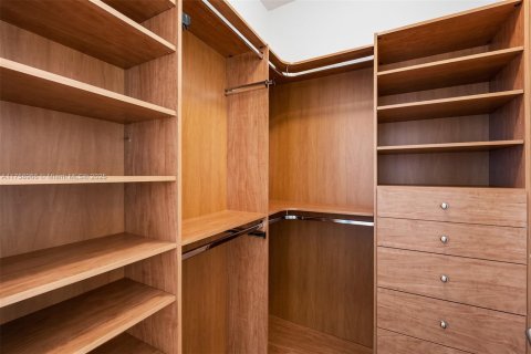 Condo in Aventura, Florida, 3 bedrooms  № 1981229 - photo 14