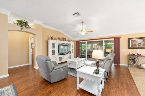 House in The Villages, Florida 3 bedrooms, 192.77 sq.m. № 1686443 - photo 24