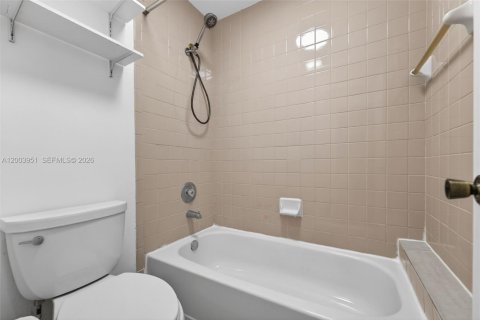 Copropriété à vendre à Homestead, Floride: 2 chambres, 89.19 m2 № 2083901 - photo 11