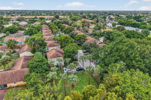 Touwnhouse à louer à West Palm Beach, Floride: 4 chambres, 166.3 m2 № 2032198 - photo 17