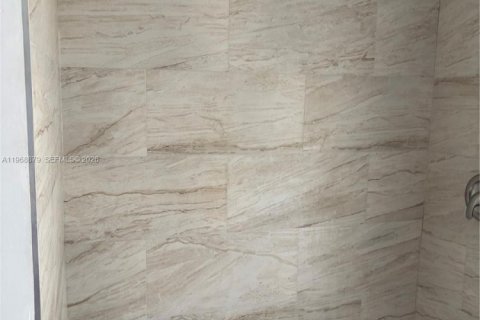 Touwnhouse à louer à West Palm Beach, Floride: 4 chambres, 166.3 m2 № 2032198 - photo 10