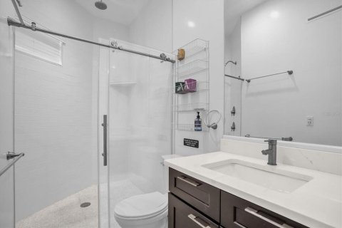 Commercial property in Winter Park, Florida 6 bedrooms, 212 sq.m. № 2212725 - photo 15