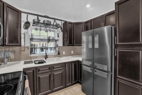 Commercial property in Winter Park, Florida 6 bedrooms, 212 sq.m. № 2212725 - photo 7
