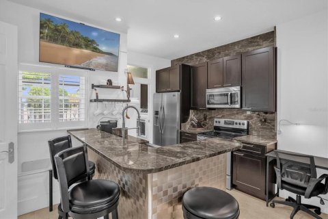 Commercial property in Winter Park, Florida 6 bedrooms, 212 sq.m. № 2212725 - photo 19