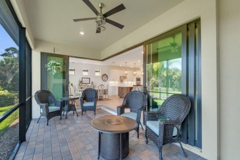 House in Vero Beach, Florida 3 bedrooms, 232.63 sq.m. № 2428317 - photo 7