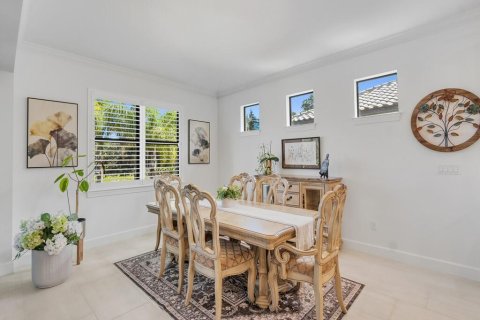 House in Vero Beach, Florida 3 bedrooms, 232.63 sq.m. № 2428317 - photo 6