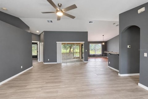 Villa ou maison à vendre à North Port, Floride: 3 chambres, 138.33 m2 № 2399361 - photo 2