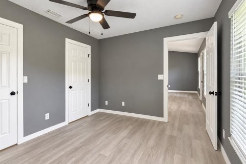 Villa ou maison à vendre à North Port, Floride: 3 chambres, 138.33 m2 № 2399361 - photo 18