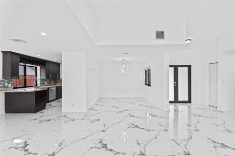 Villa ou maison à louer à Pembroke Pines, Floride: 3 chambres, 145.21 m2 № 1997217 - photo 8
