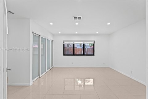 Villa ou maison à louer à Pembroke Pines, Floride: 3 chambres, 145.21 m2 № 1997217 - photo 23