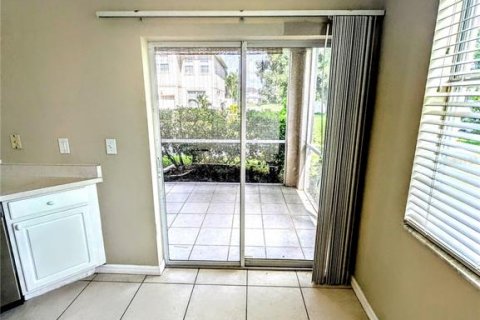 Adosado en alquiler en Sarasota, Florida, 3 dormitorios, 155.15 m2 № 1893874 - foto 9