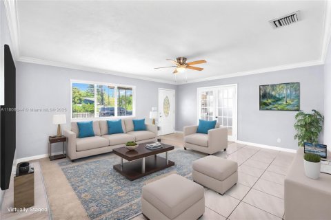 Casa en venta en Hollywood, Florida, 3 dormitorios, 163.04 m2 № 1745952 - foto 2