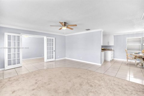 Casa en venta en Hollywood, Florida, 3 dormitorios, 163.04 m2 № 1745952 - foto 13