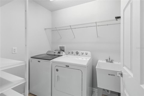 Touwnhouse à louer à Orlando, Floride: 4 chambres, 170.01 m2 № 2399504 - photo 22