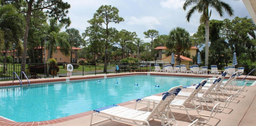 Condo in Stuart, Florida, 1 bedroom № 1057022