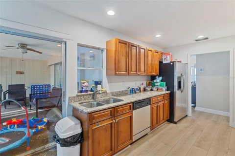 Casa en alquiler en Sarasota, Florida, 3 dormitorios, 156.54 m2 № 2277297 - foto 12