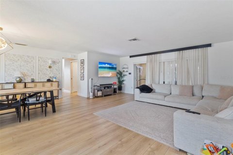 Casa en alquiler en Sarasota, Florida, 3 dormitorios, 156.54 m2 № 2277297 - foto 6