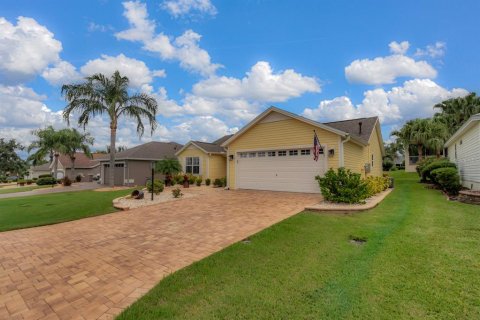 Villa ou maison à vendre à The Villages, Floride: 3 chambres, 129.32 m2 № 1910762 - photo 2