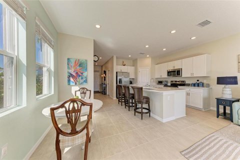 Touwnhouse à vendre à Sarasota, Floride: 3 chambres, 148.36 m2 № 2431610 - photo 11
