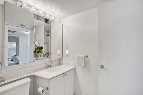 Copropriété à vendre à Miami Beach, Floride: 2 chambres, 80.82 m2 № 1872432 - photo 29