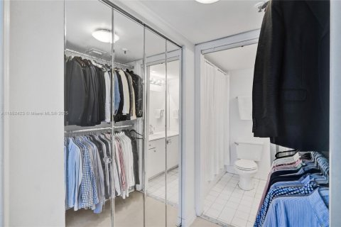 Copropriété à vendre à Miami Beach, Floride: 2 chambres, 80.82 m2 № 1872432 - photo 19