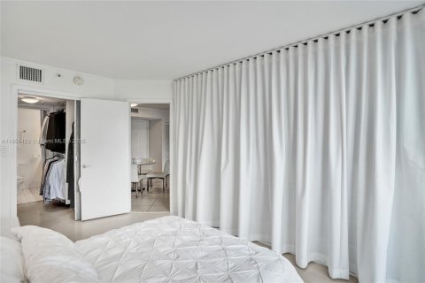 Copropriété à vendre à Miami Beach, Floride: 2 chambres, 80.82 m2 № 1872432 - photo 17