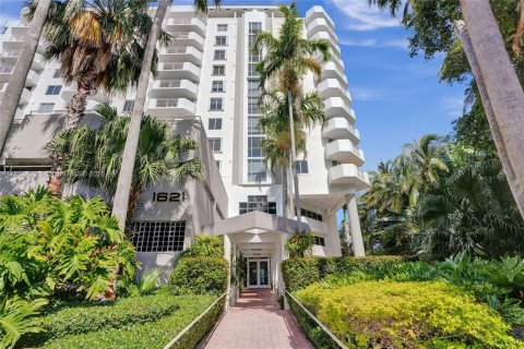 Copropriété à vendre à Miami Beach, Floride: 2 chambres, 80.82 m2 № 1872432 - photo 1