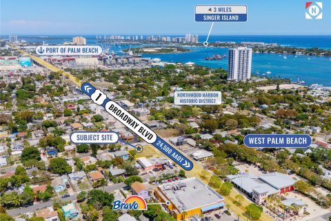 Immobilier commercial à vendre à West Palm Beach, Floride № 2170144 - photo 13