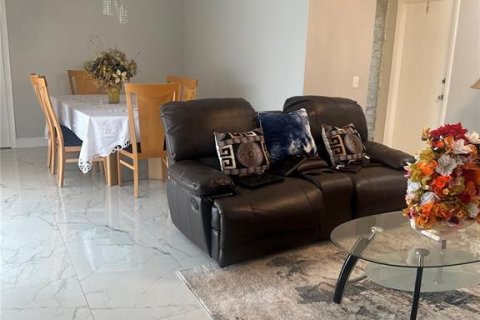 Купить виллу или дом в Орландо, Флорида 6 комнат, 208.29м2, № 2144076 - фото 9