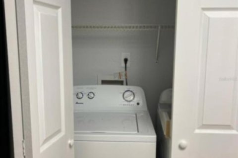 Condo in Orlando, Florida, 2 bedrooms  № 1720228 - photo 12