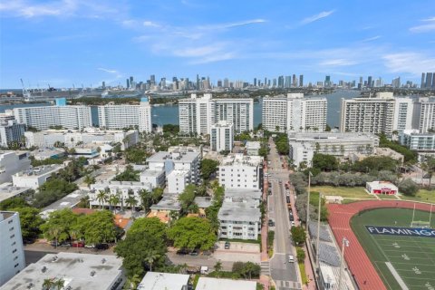 Copropriété à vendre à Miami Beach, Floride: 1 chambre, 66.89 m2 № 1772603 - photo 24