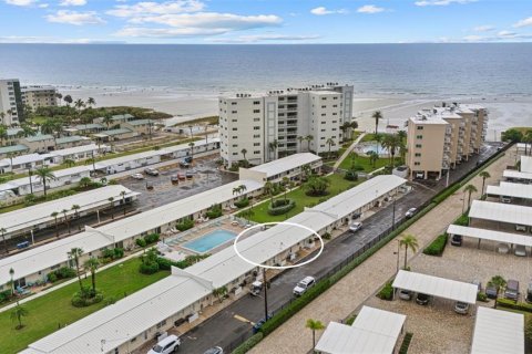 Condo in Sarasota, Florida, 3 rooms  № 2410633 - photo 2