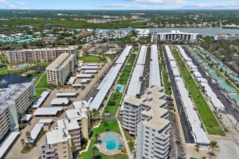 Condo in Sarasota, Florida, 3 rooms  № 2410633 - photo 5