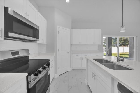 Casa en venta en Casselberry, Florida, 4 dormitorios, 224.08 m2 № 2123291 - foto 4