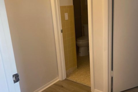 Condo in Delray Beach, Florida, 2 bedrooms № 2254351 - photo 11