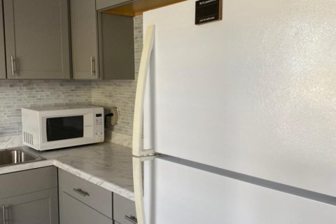 Condo in Delray Beach, Florida, 2 bedrooms № 2254351 - photo 8